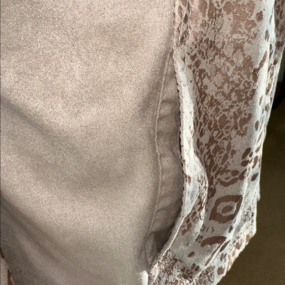 Chico's Beige Leopard Print Blazer Size 2 - Picture 6 of 15